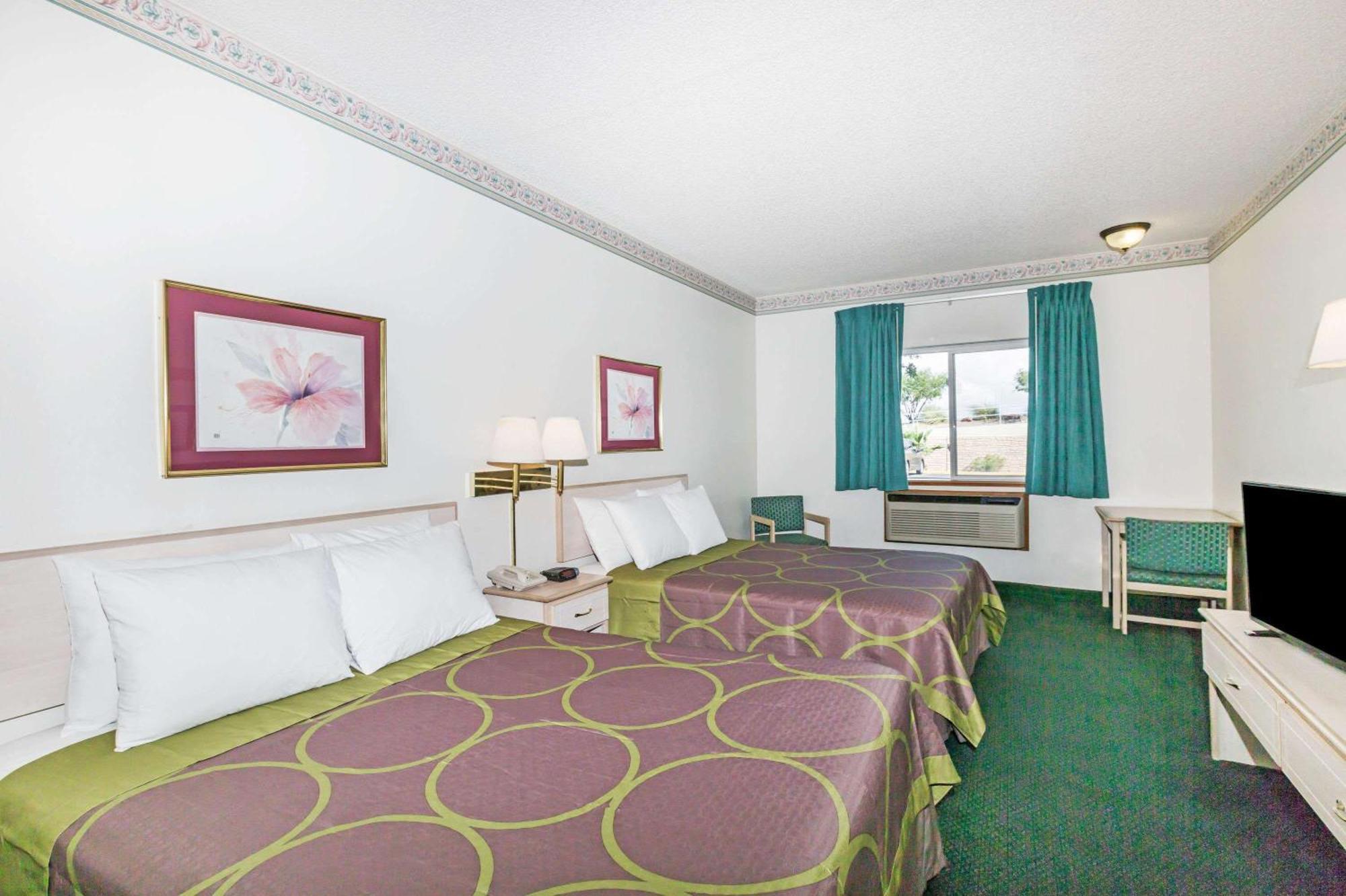 Super 8 By Wyndham Willcox Motel Exterior photo