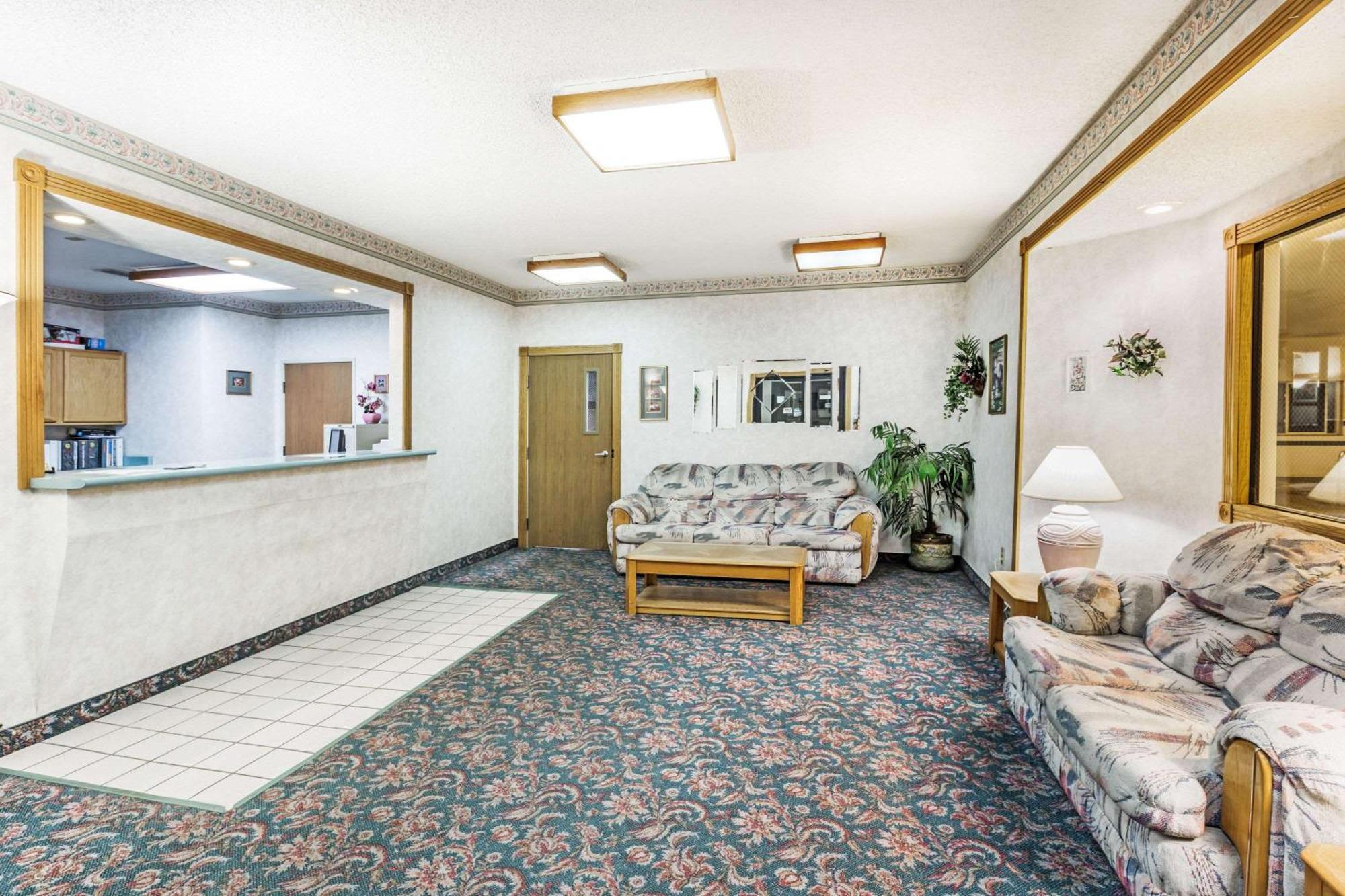 Super 8 By Wyndham Willcox Motel Exterior photo